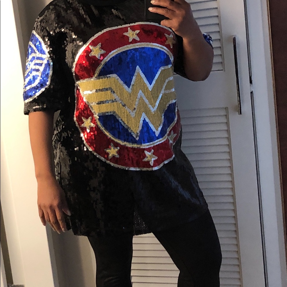 Worn once lovely Wonder Woman sequin dress.